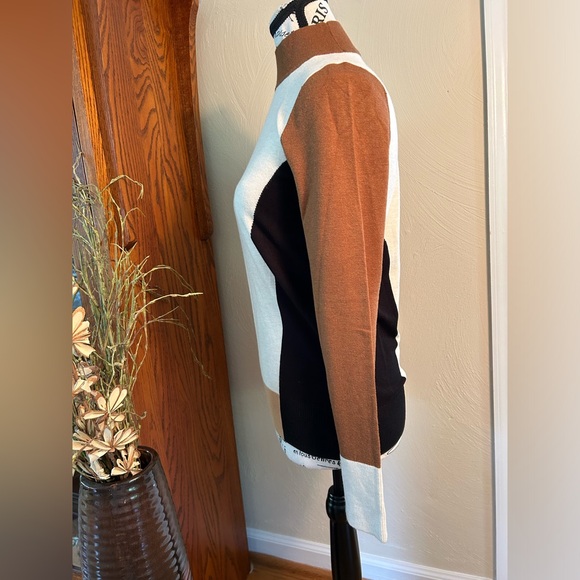 NWT🌷LOFT Color-Block Sweater - Picture 4 of 5